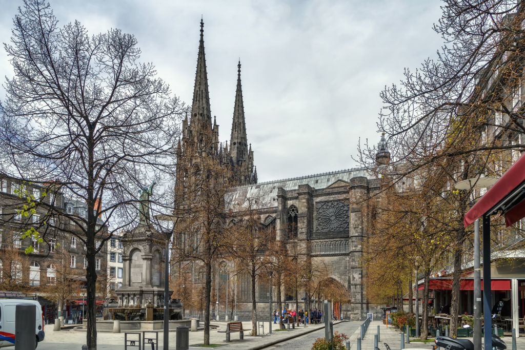 Taxi de Saint Etienne à Clermont Ferrand